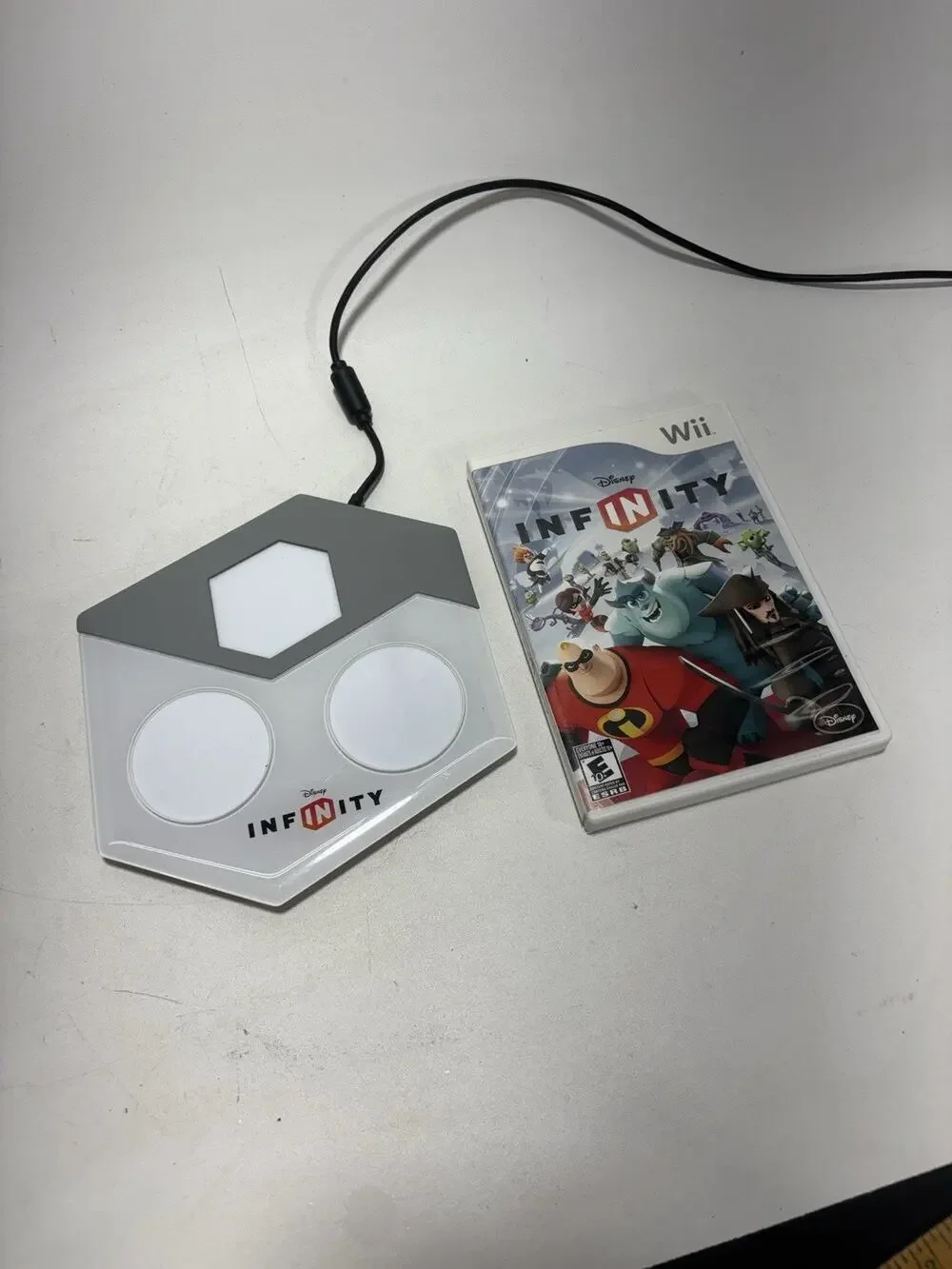 Disney Infinity Wii Game Complete with Portal Base Tested